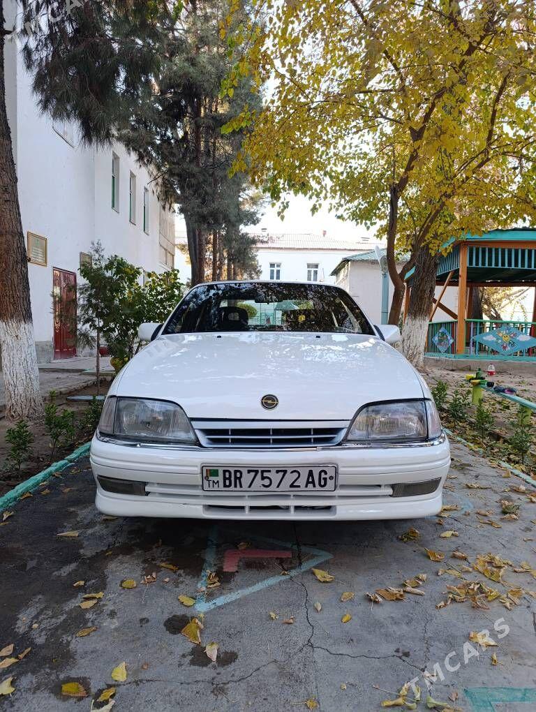 Opel Omega 1992 - 35 000 TMT - Гарадамак Шор - img 1