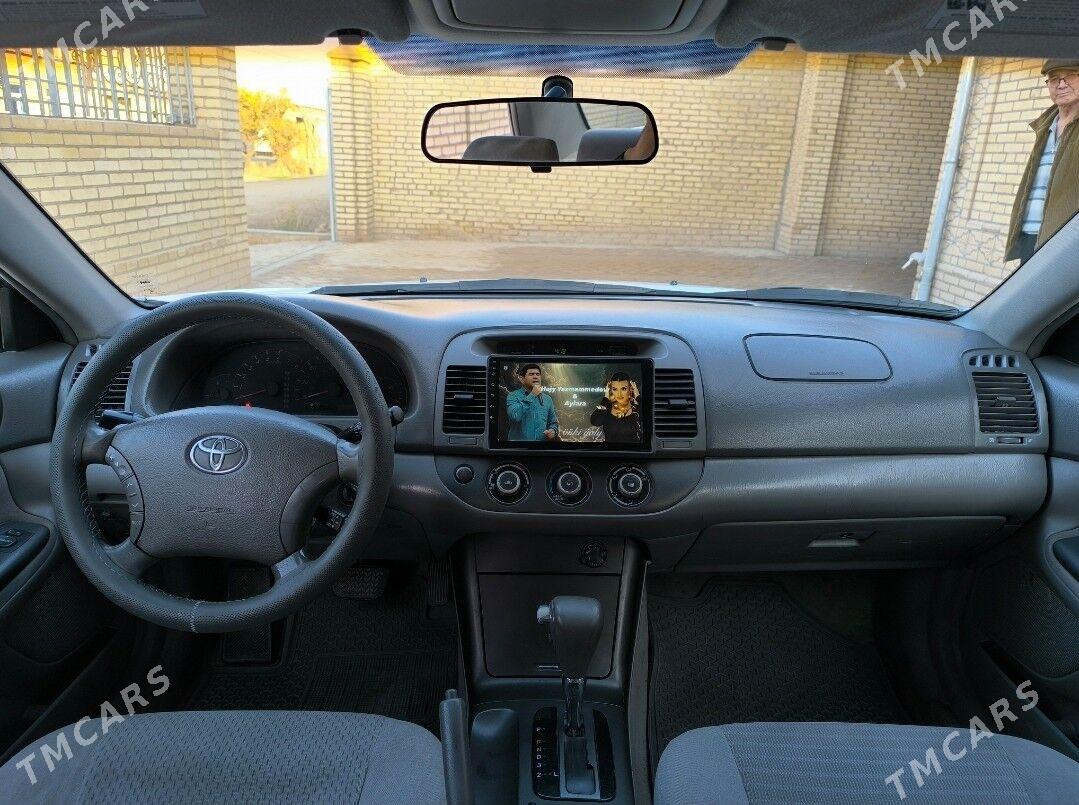 Toyota Camry 2005 - 182 000 TMT - Халач - img 1