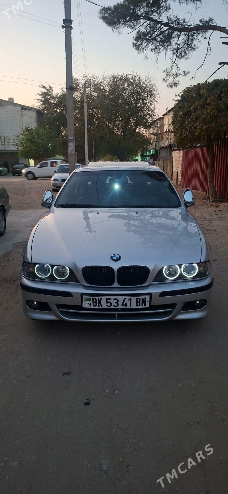 BMW E39 2003 - 140 000 TMT - Балканабат - img 1