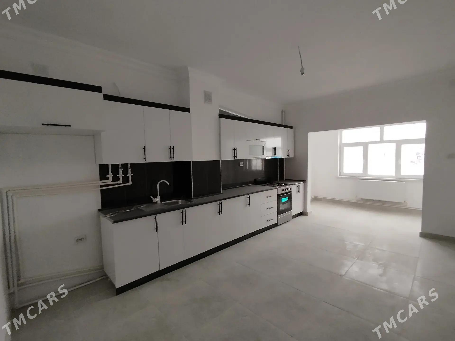 Änew 3 kom 135 m² - Ак-Бугдайский этрап - img 1