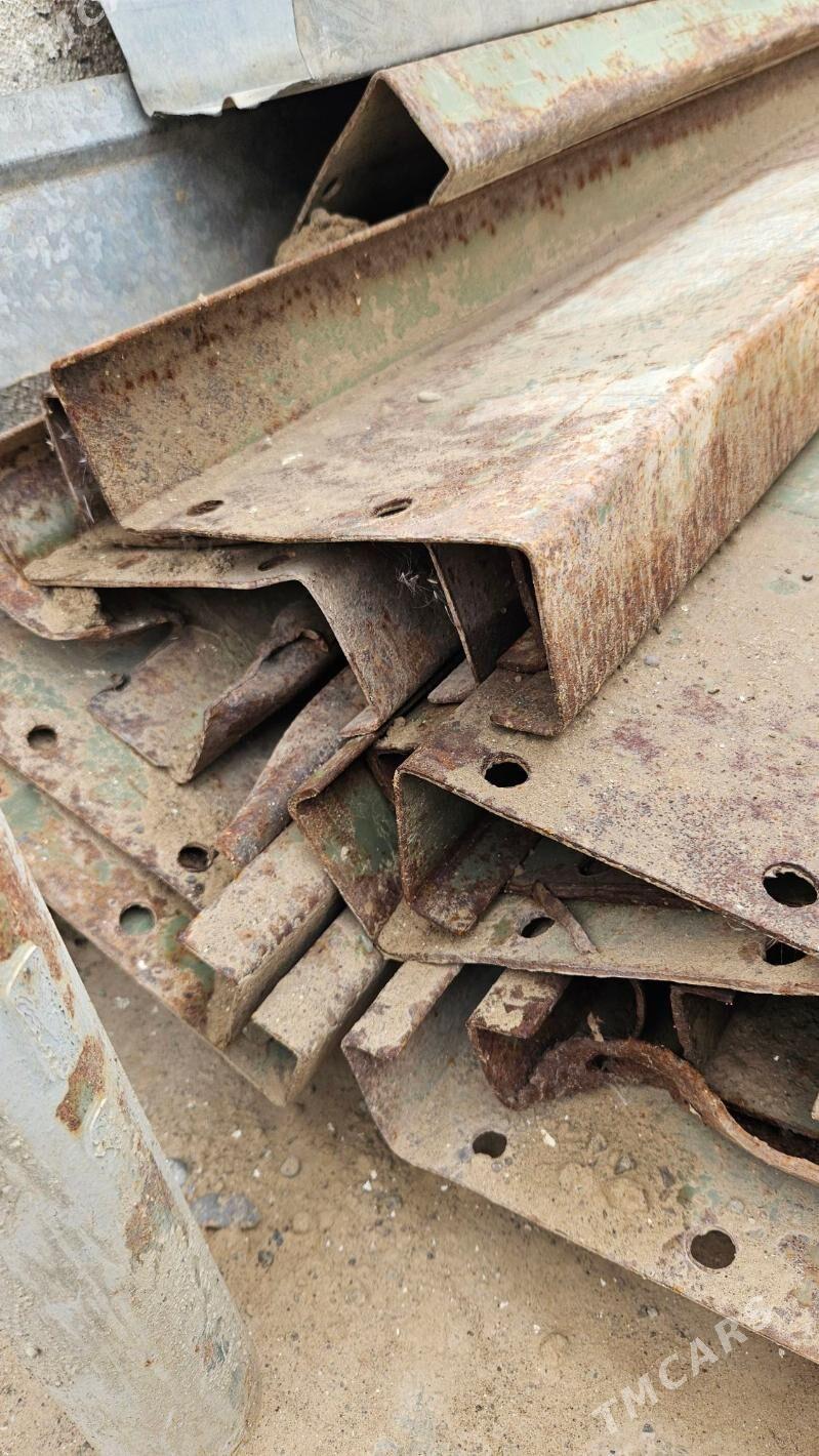 şwellir z şwellir - Ак-Бугдайский этрап - img 1