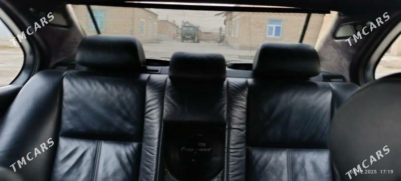 BMW E39 1998 - 110 000 TMT - Кака - img 1