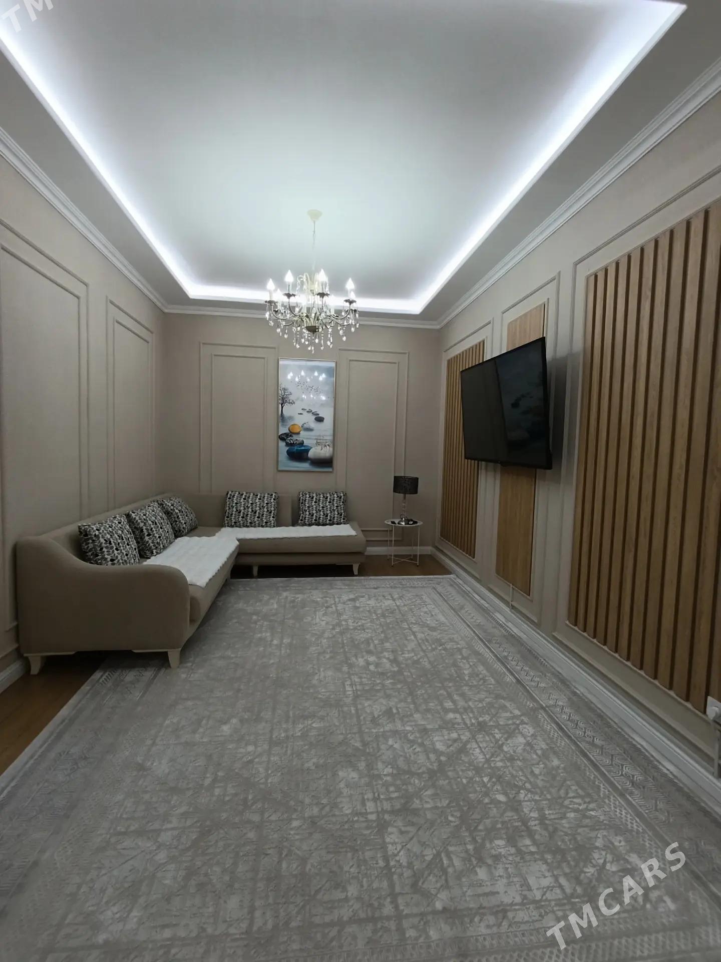 PERWOMAI BOTANIKA 1 ETAJ - Aşgabat - img 1