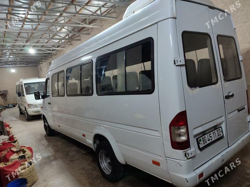Mercedes-Benz Sprinter 3500 2002 - 215 000 TMT - Дашогуз - img 1
