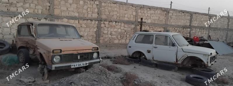 Lada Niva 1990 - 15 000 TMT - Гызыларбат - img 1