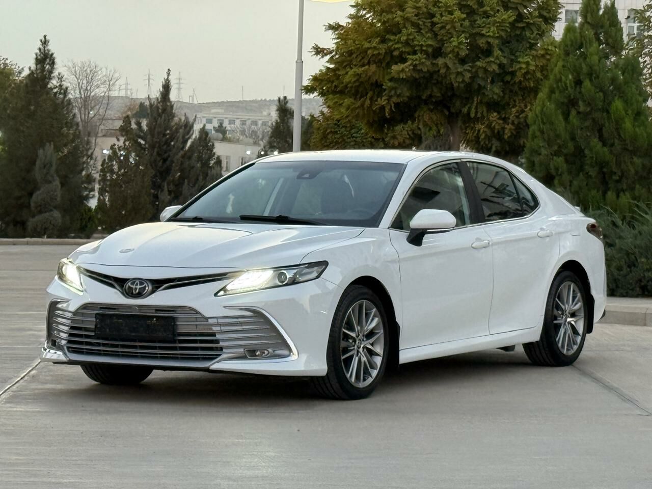 Toyota Camry 2022 - 337 000 TMT - Ашхабад - img 1