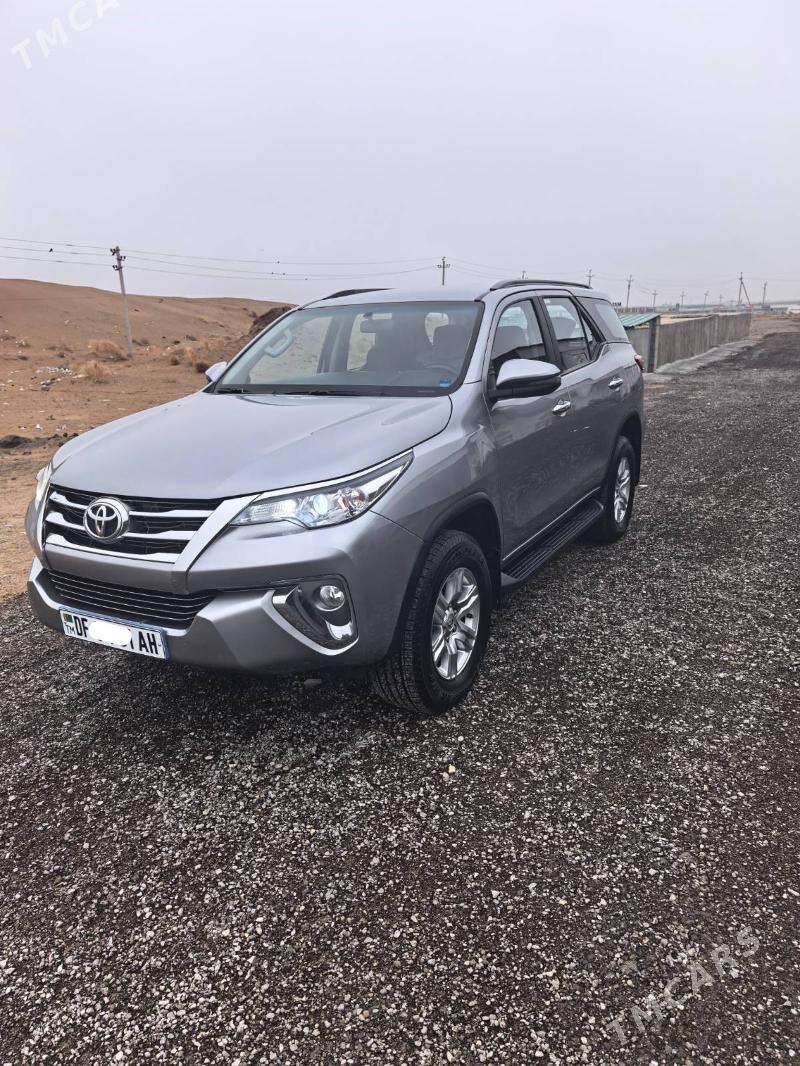 Toyota Fortuner 2020 - 525 000 TMT - Änew - img 1