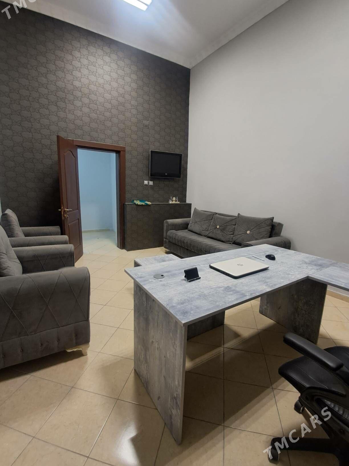 Arenda Ofis Maskowski padwoski - Ашхабад - img 1