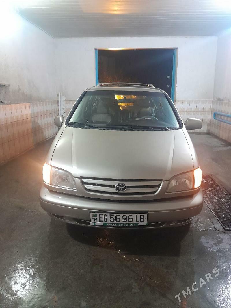 Toyota Sienna 2000 - 140 000 TMT - Сейди - img 1