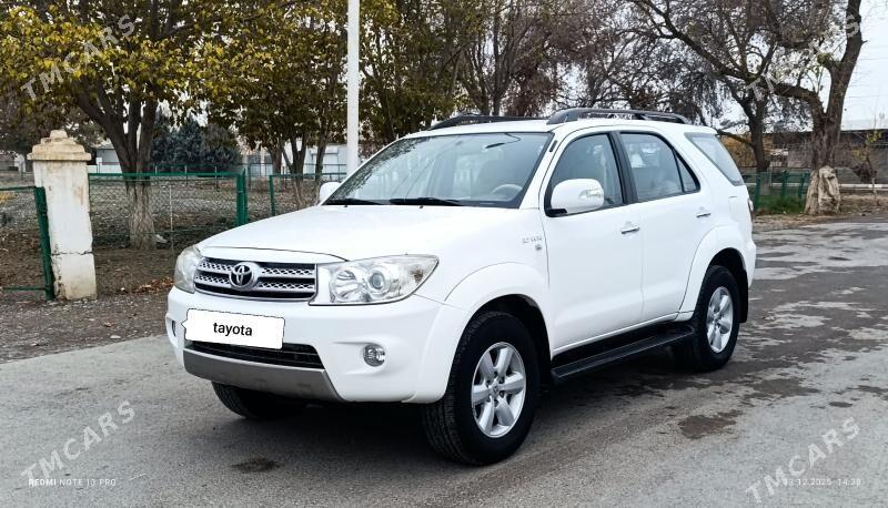 Toyota Fortuner 2010 - 310 000 TMT - Gökdepe - img 1