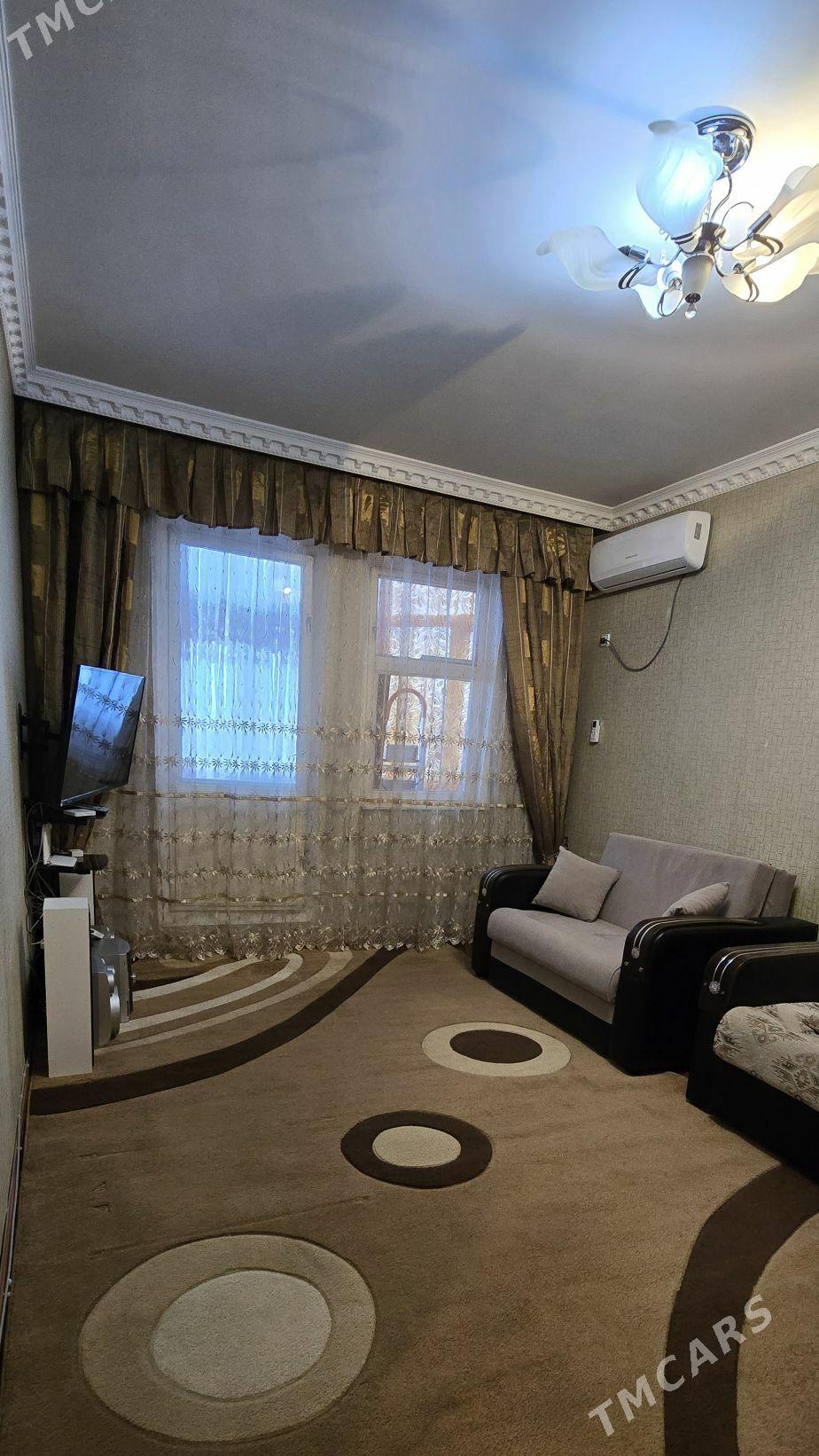 1-комн.кв; Мир 4/2, 3 этаж - Aşgabat - img 1