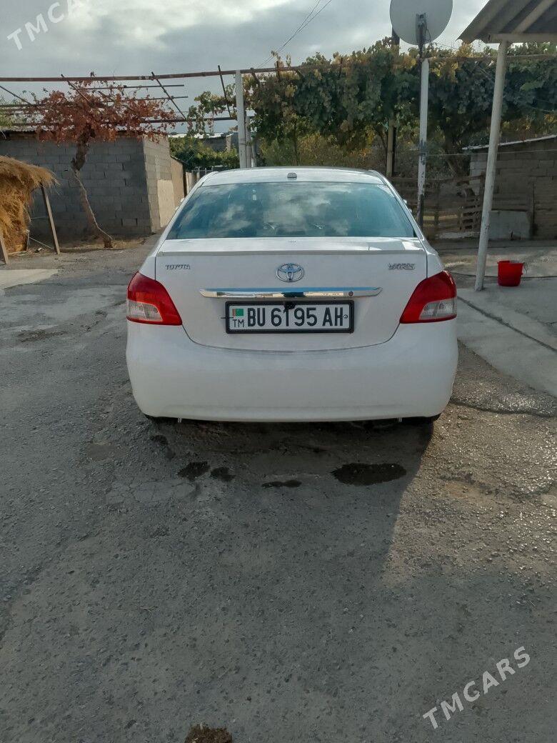 Toyota Yaris 2007 - 100 000 TMT - Гёкдже - img 1