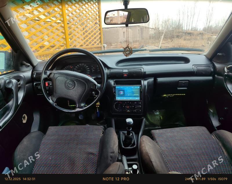 Opel Astra 1994 - 42 000 TMT - Губадаг - img 1