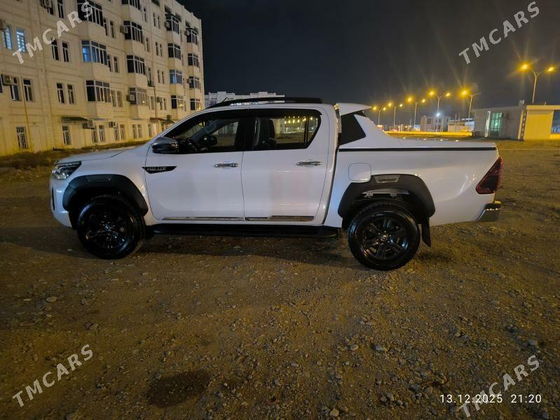 Toyota Hilux 2025 - 720 000 TMT - Balkanabat - img 1