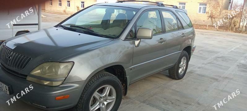 Lexus RX 300 2002 - 180 000 TMT - Сакар - img 1