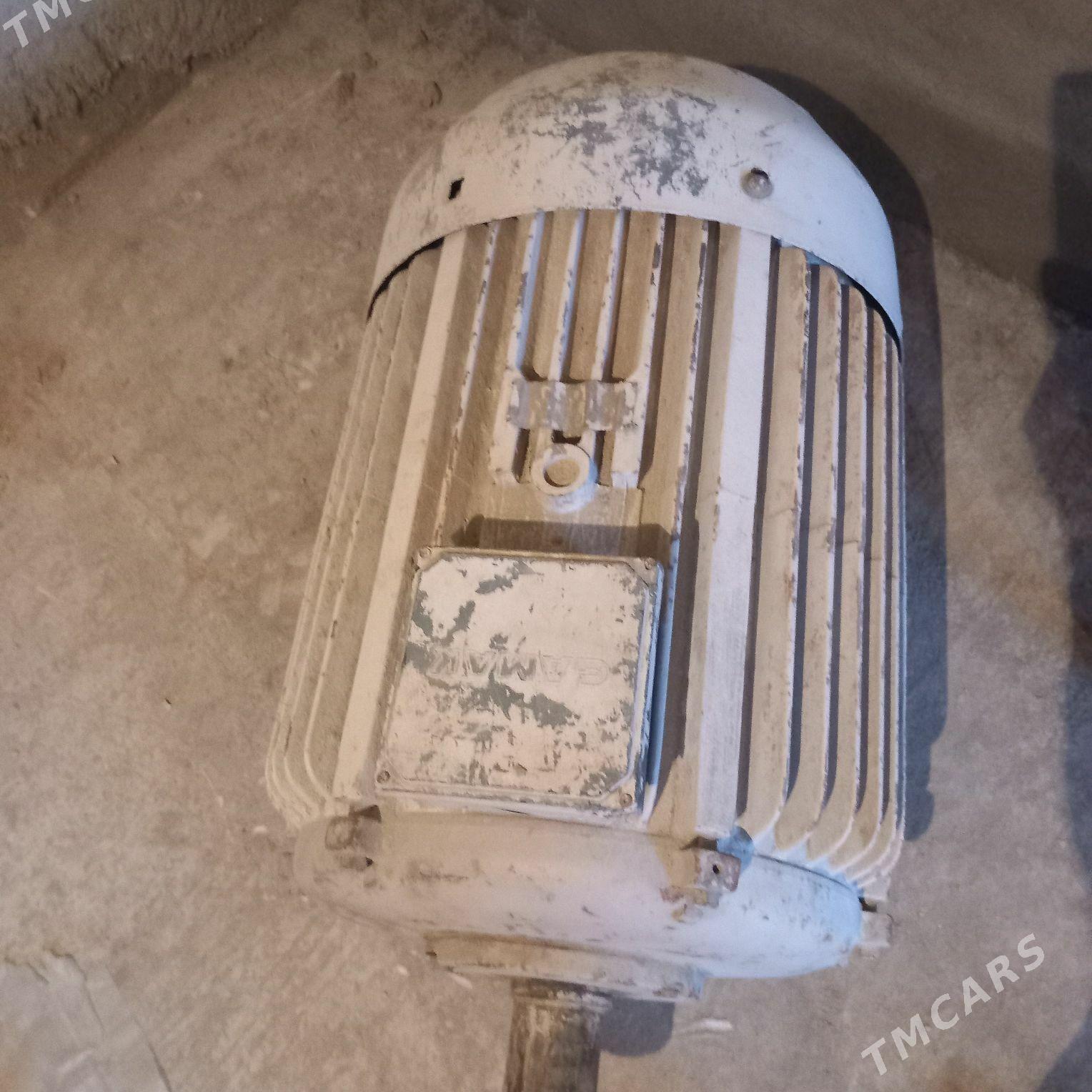 elektro diwigatel - Jebel - img 1