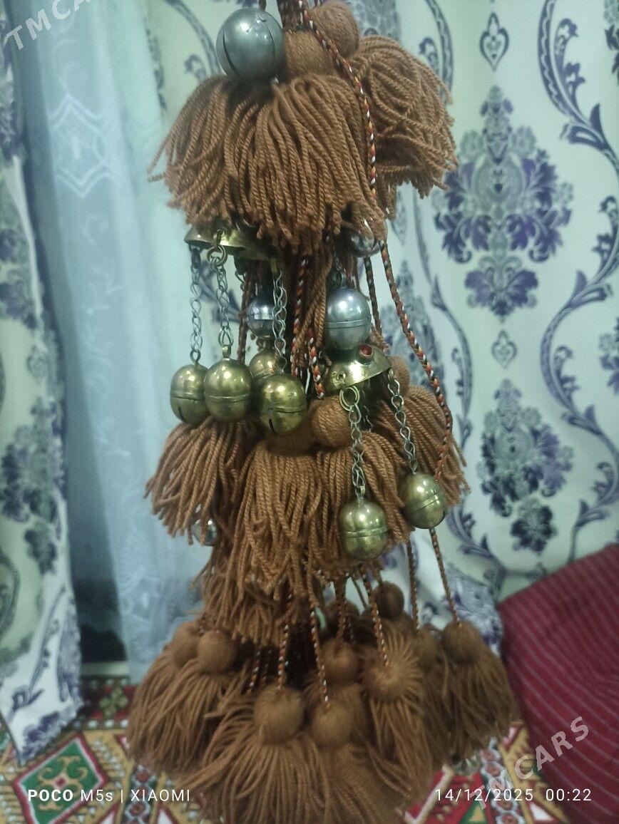 kurte bn dakylyan gotaz - Ёлётен - img 1