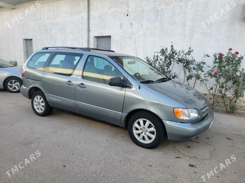Toyota Sienna 2000 - 137 000 TMT - Мары - img 1