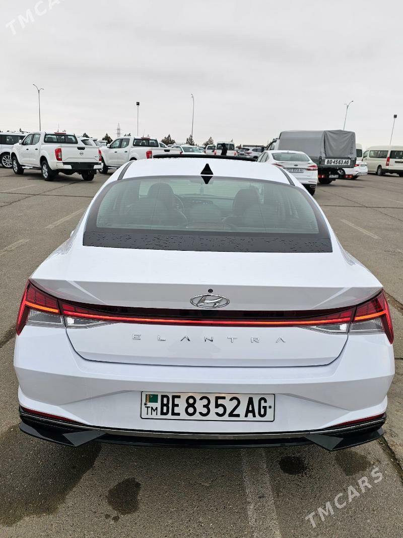 Hyundai Elantra 2021 - 260 000 TMT - Кëши - img 1