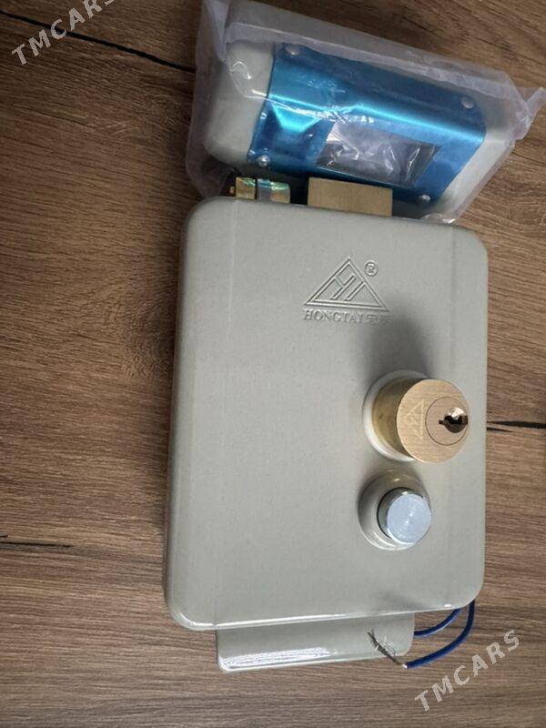 zamok - Türkmenbaşy - img 1