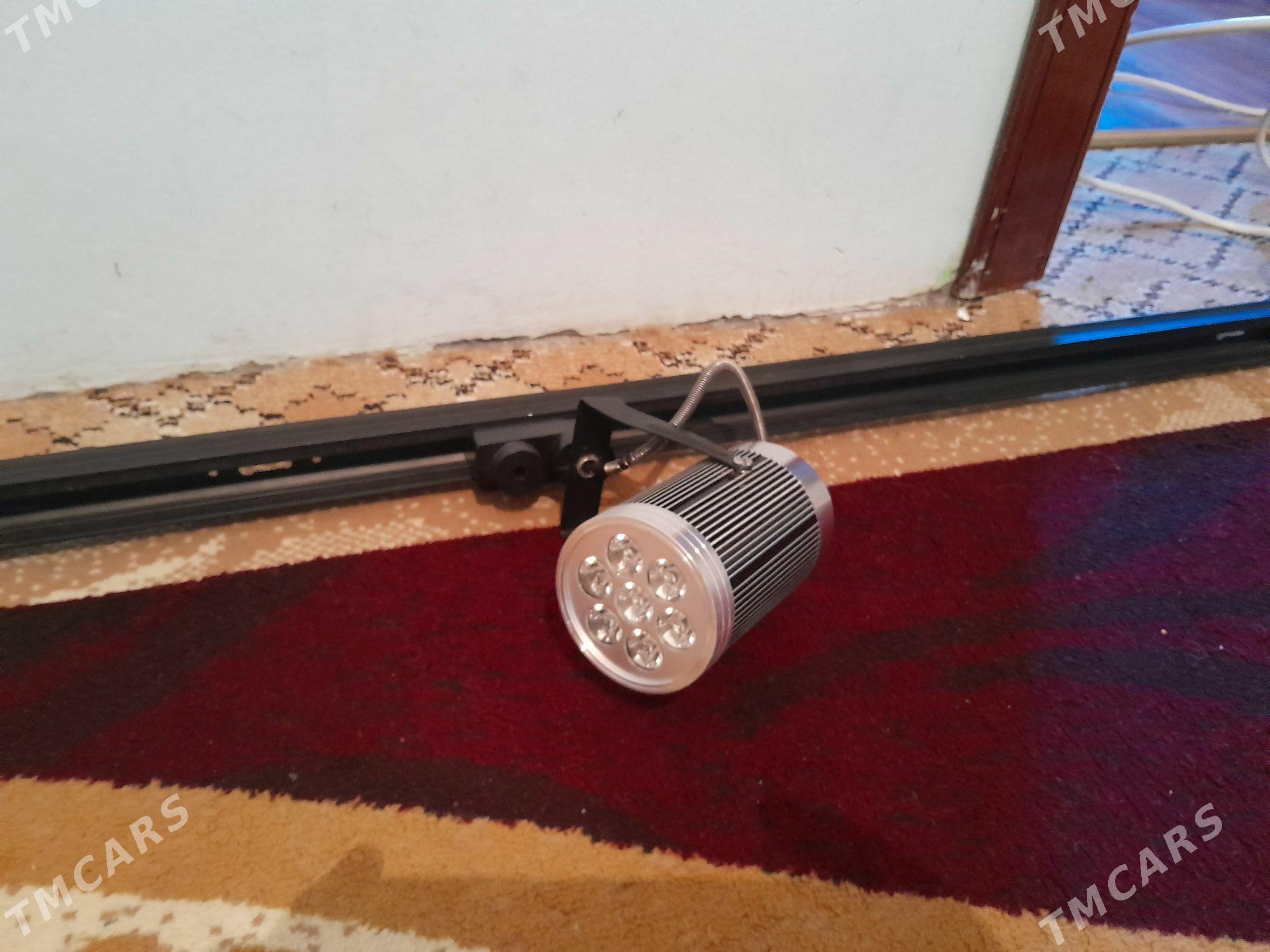 Let çyra - Ýaşlyk - img 1