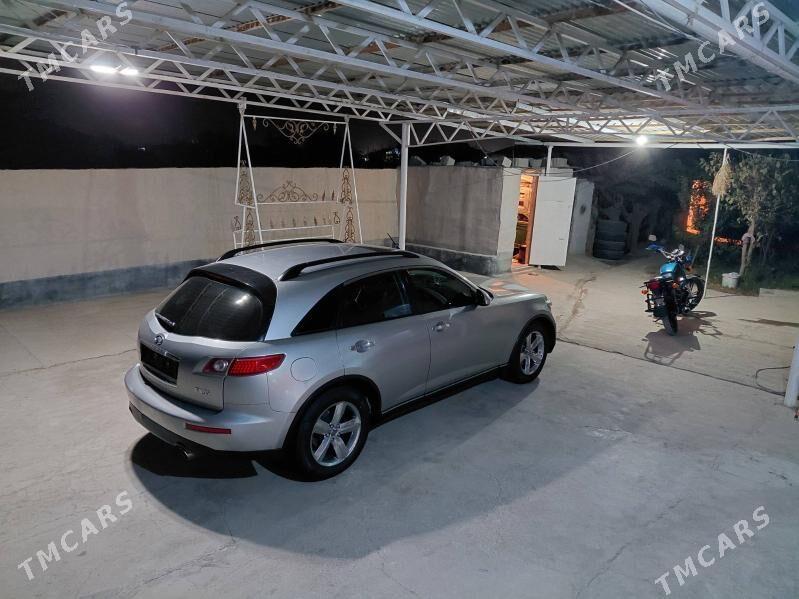 Infiniti FX35 2005 - 150 000 TMT - Bäherden - img 1