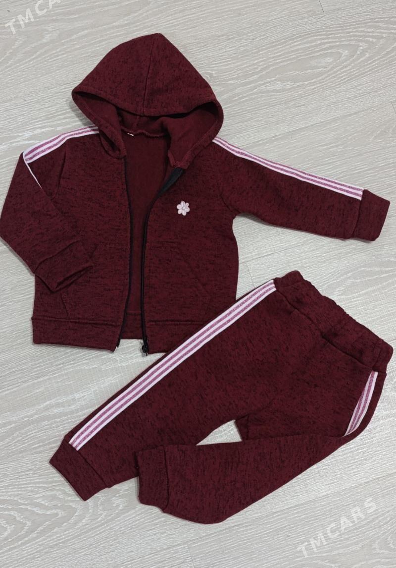 Одежда 20 манат - Мир 4 - img 1