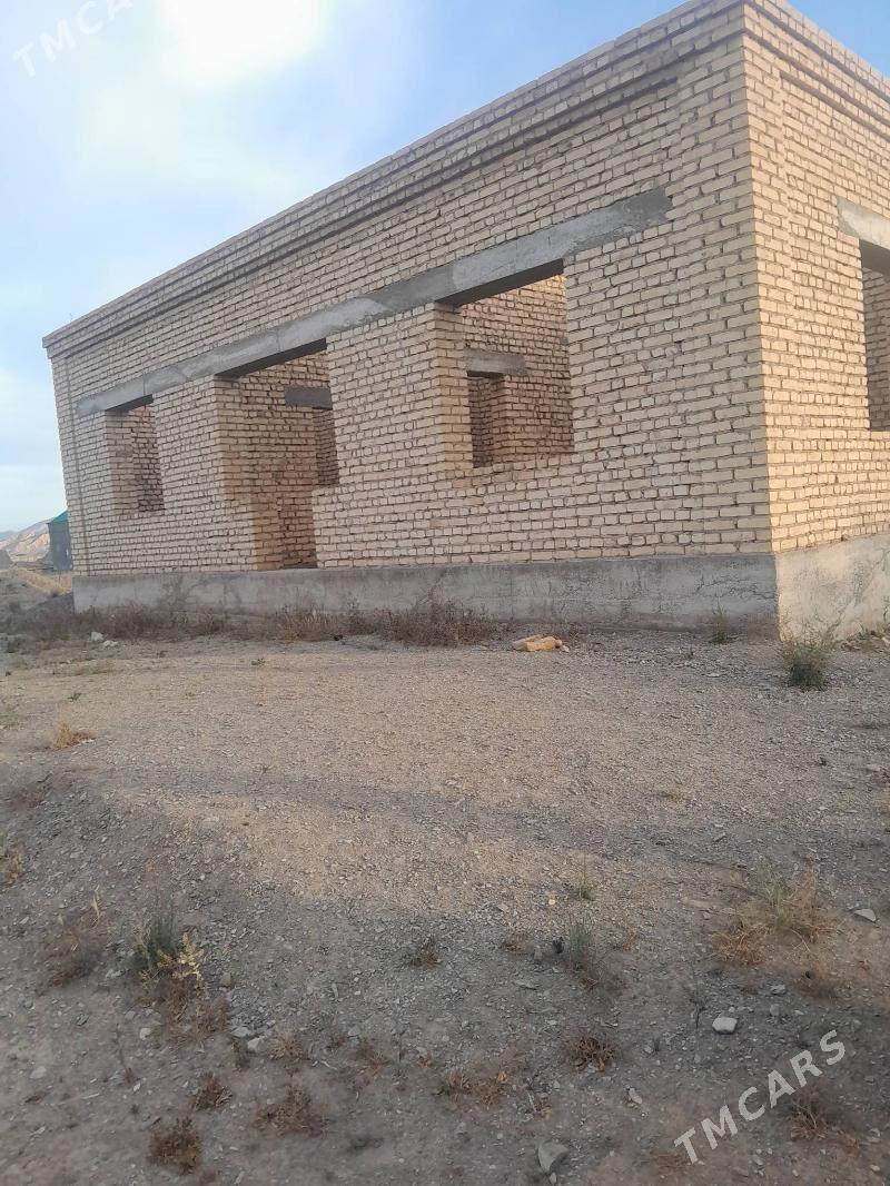 Satlyk jaý - Bäherden - img 1