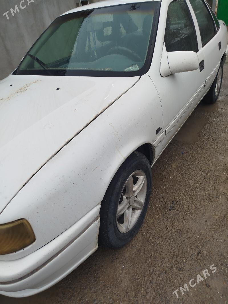 Opel Vectra 1993 - 40 000 TMT - Bäherden - img 1