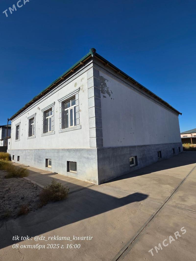 miras bazar tarapda 30ýyllyk - Daşoguz - img 1