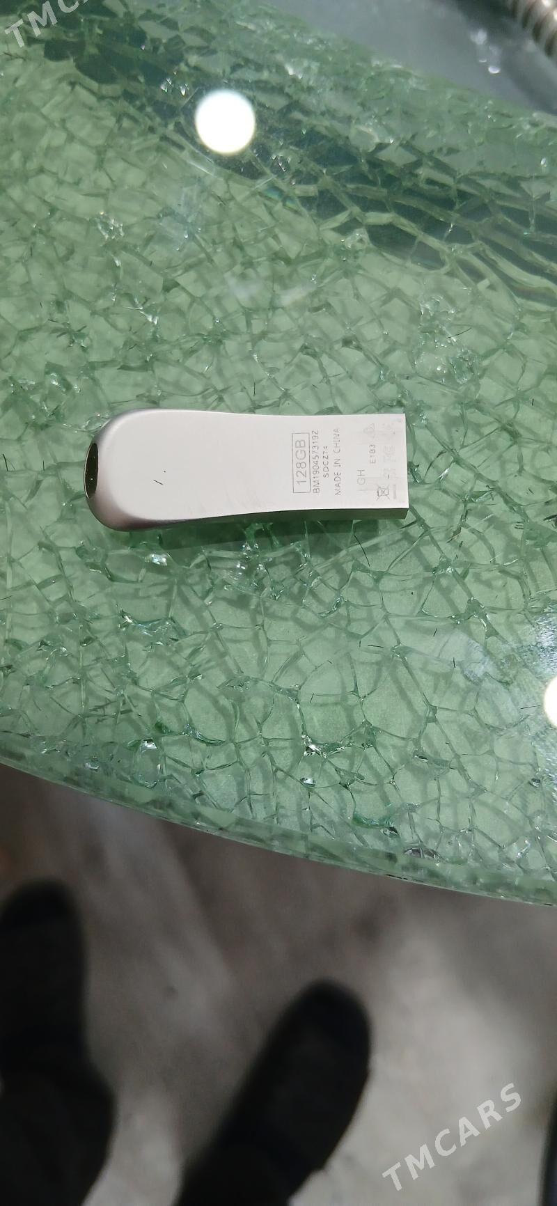 FLEŞKA 128 GB - Balkanabat - img 1