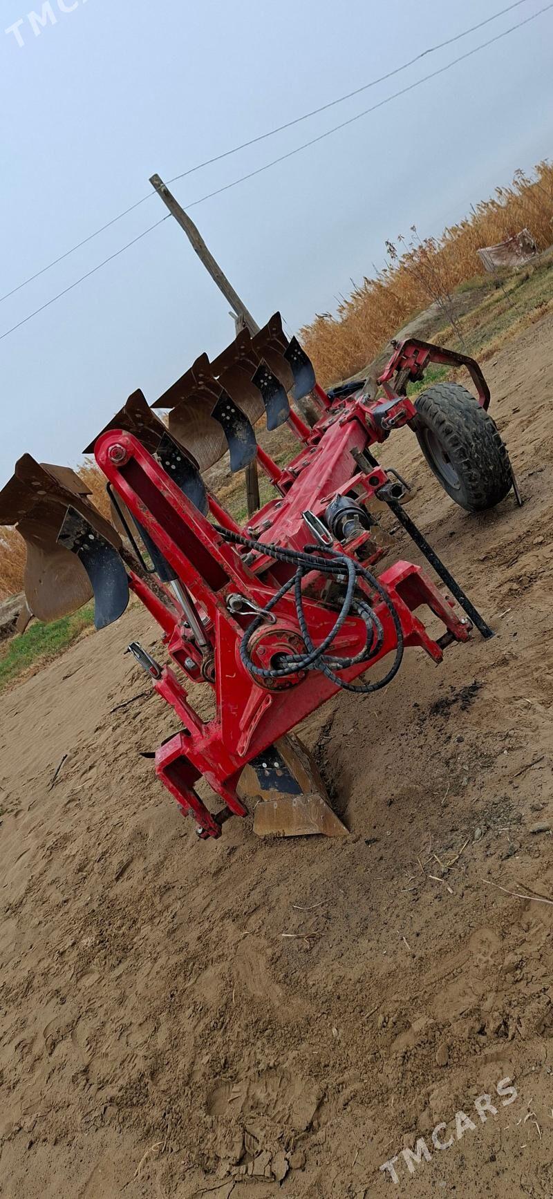 John Deere 2020 - 100 000 TMT - Ак-Бугдайский этрап - img 1