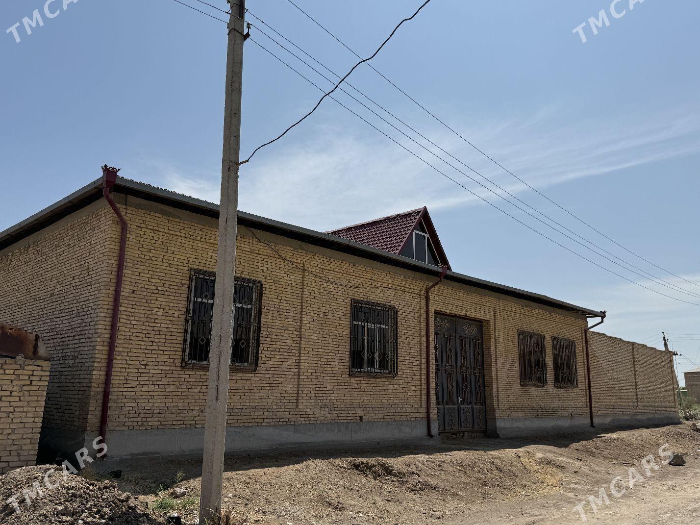 Mellek jaý 10 sotok - Туркменабат - img 1