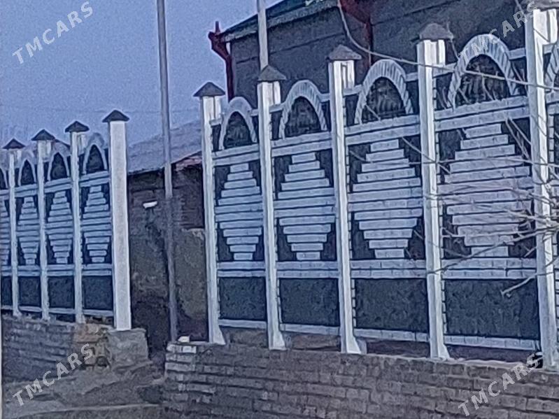 BETON ZABOR DAROŽNY PİLİTA - Болдумсаз - img 1