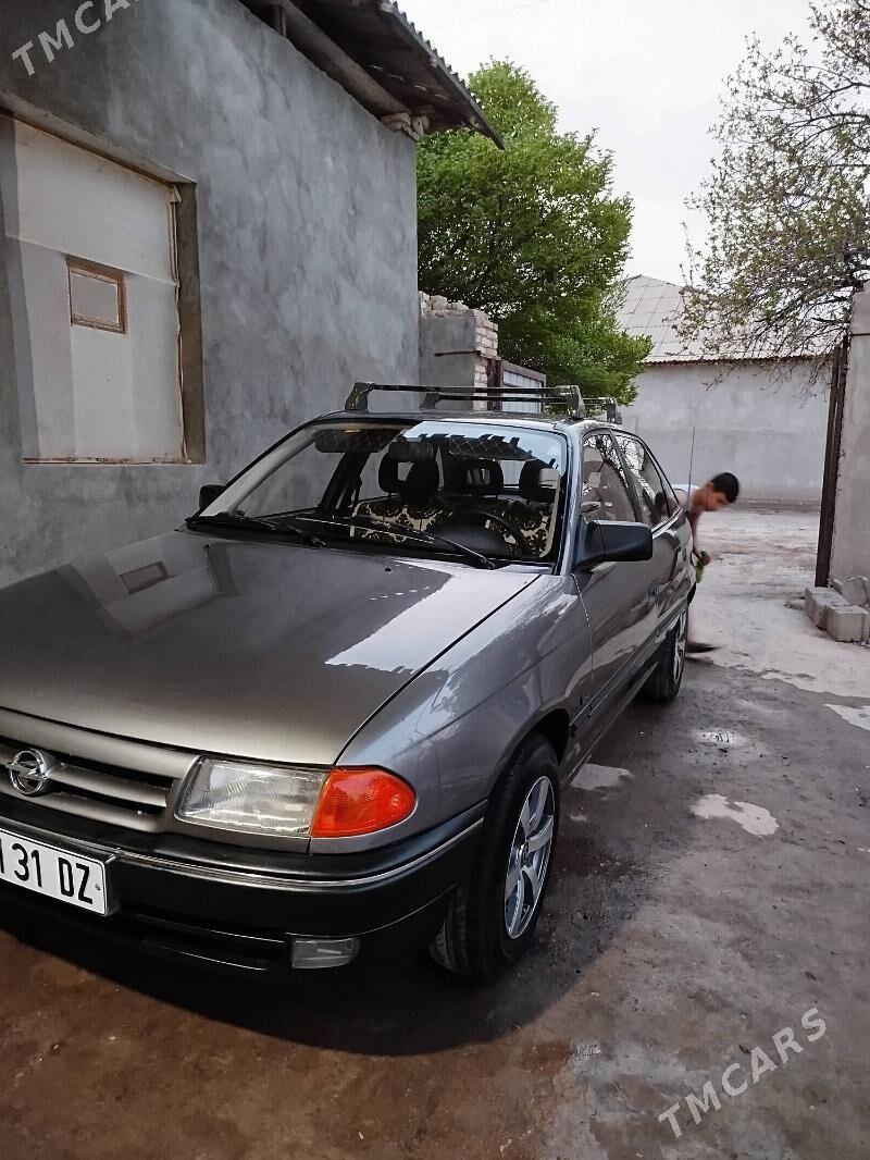 Opel Astra 1993 - 50 000 TMT - Дашогуз - img 1