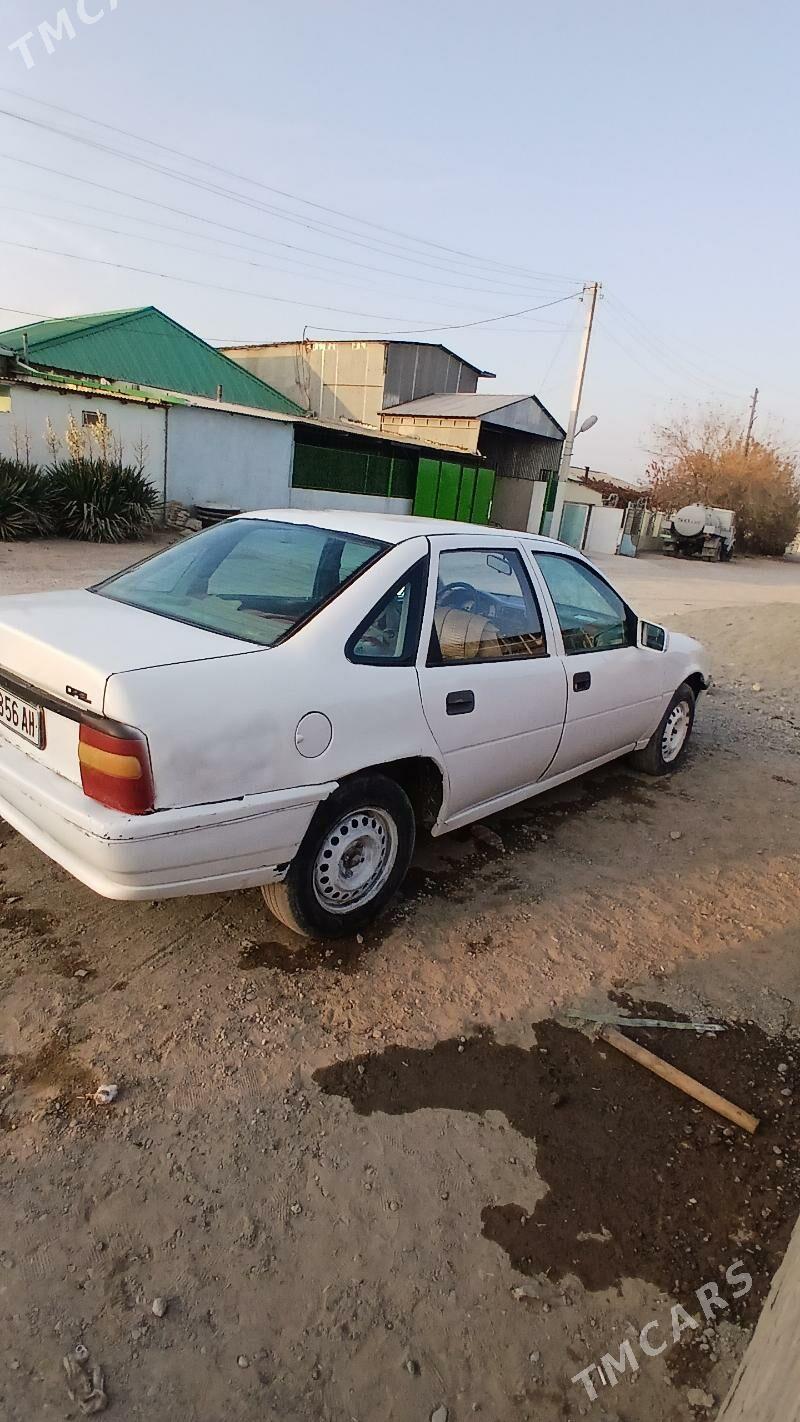Opel Vectra 1990 - 19 000 TMT - Анев - img 1