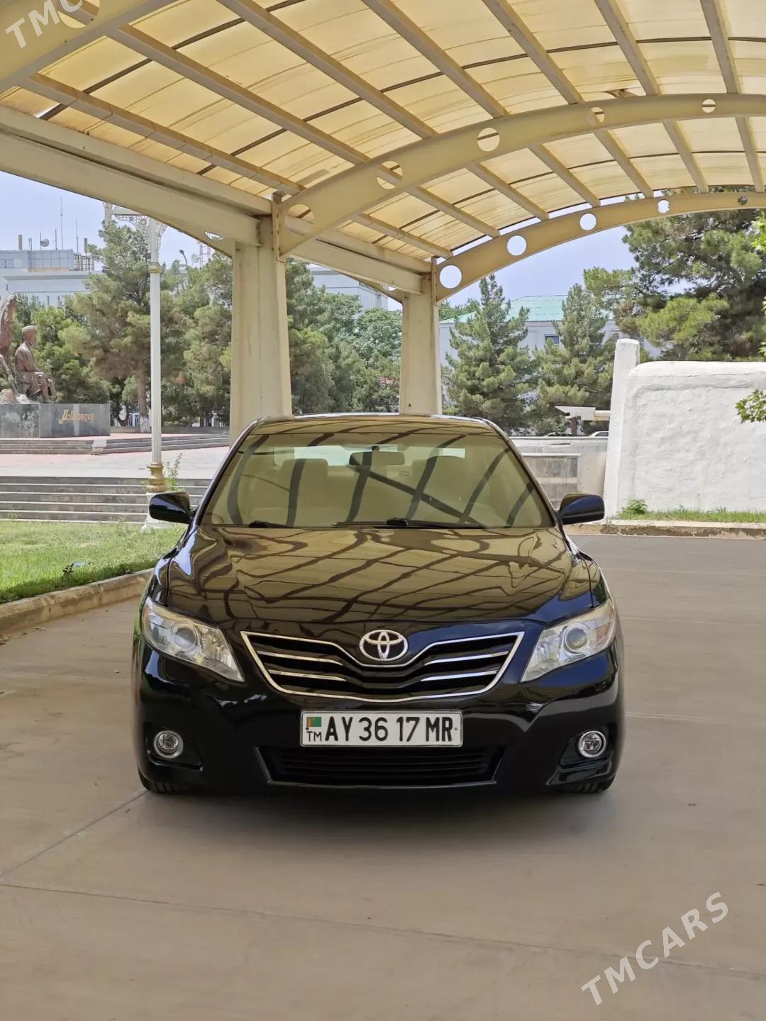 Toyota Camry 2010 - 200 000 TMT - Мары - img 1