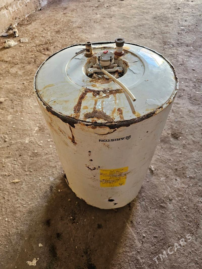 Rabotci Ariston - Гурбансолтан Едже - img 1