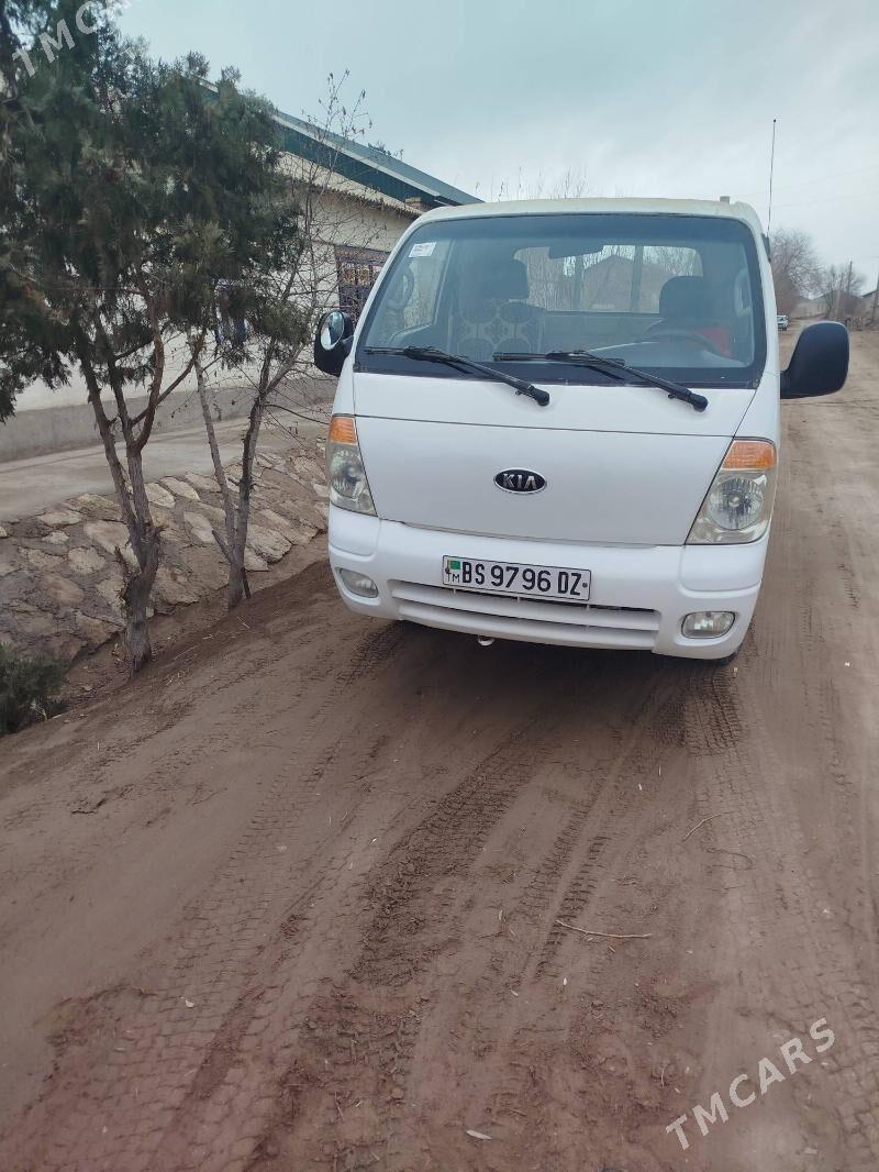 Kia Bongo 2009 - 190 000 TMT - Кёнеургенч - img 3