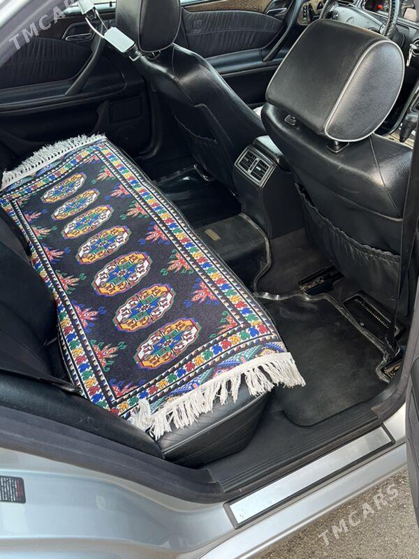 Mercedes-Benz E320 2000 - 130 000 TMT - Türkmenbaşy - img 1