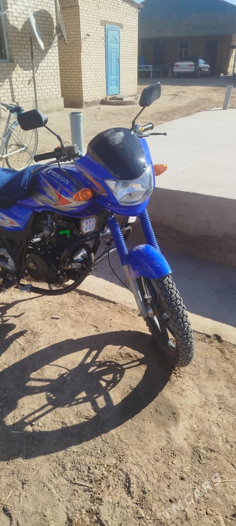 Fekon FK150-8G 2015 - 15 700 TMT - Бабадайхан - img 1