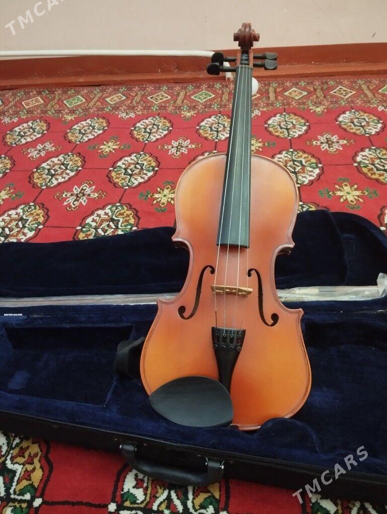 Skripka 4lik - Gurbansoltan Eje - img 1