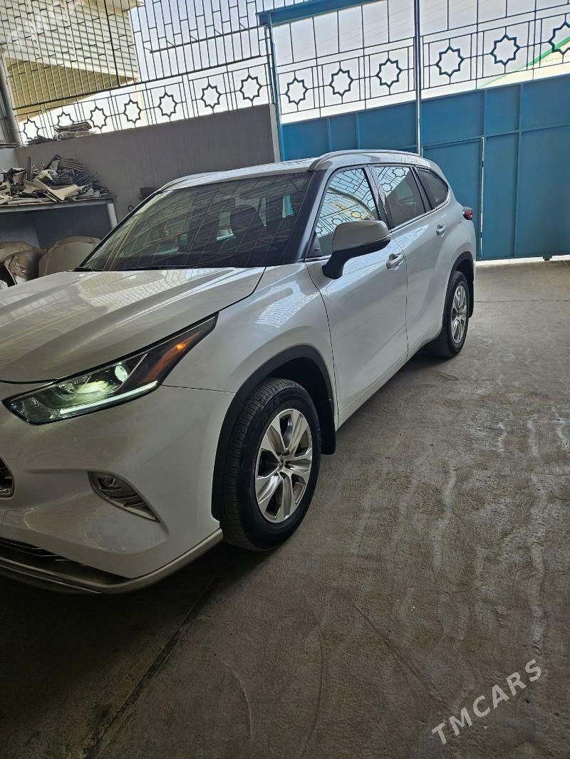 Toyota Highlander 2022 - 639 000 TMT - Мары - img 1