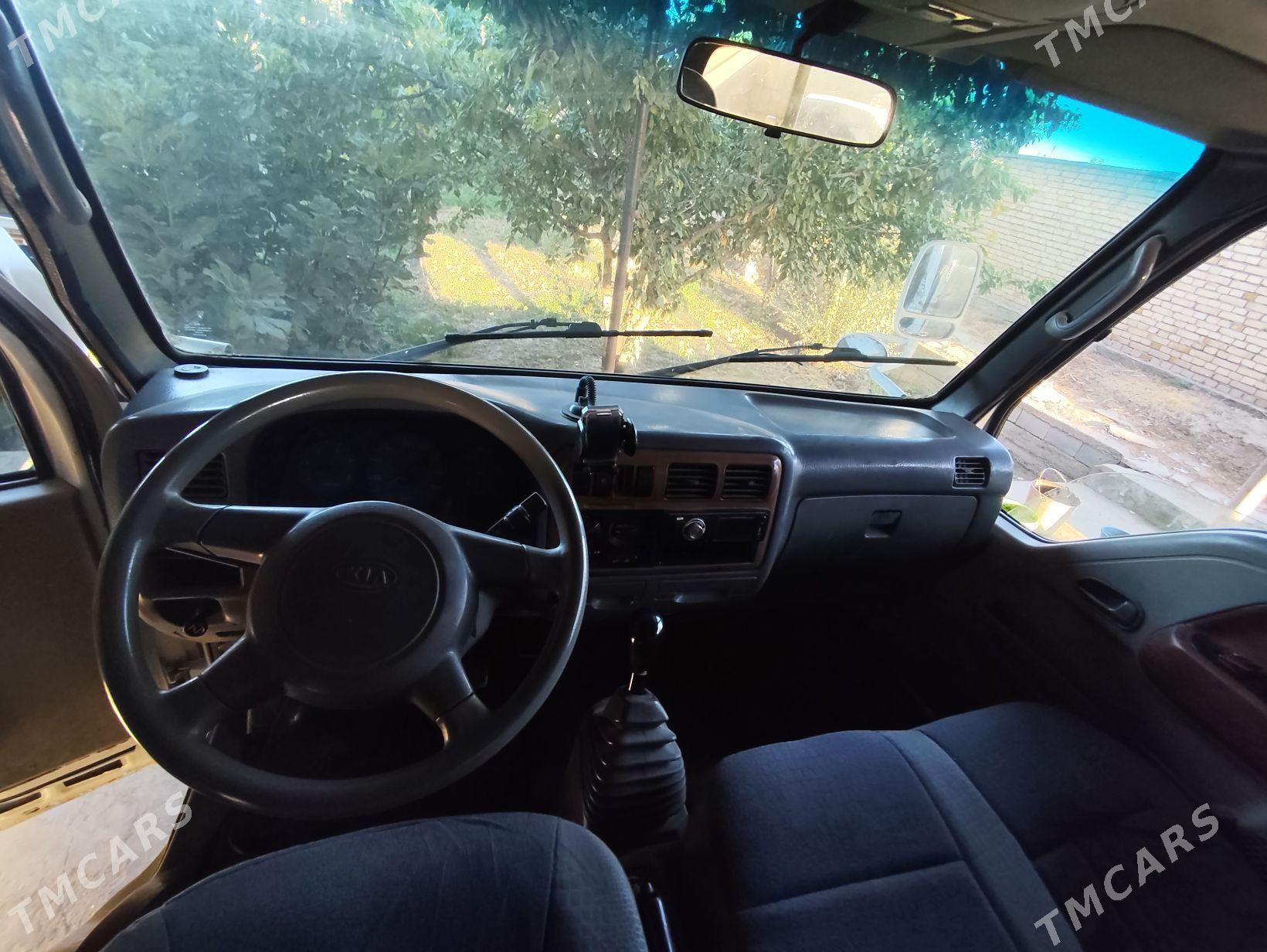 Kia Bongo 2001 - 100 000 TMT - Шабатский этрап - img 6