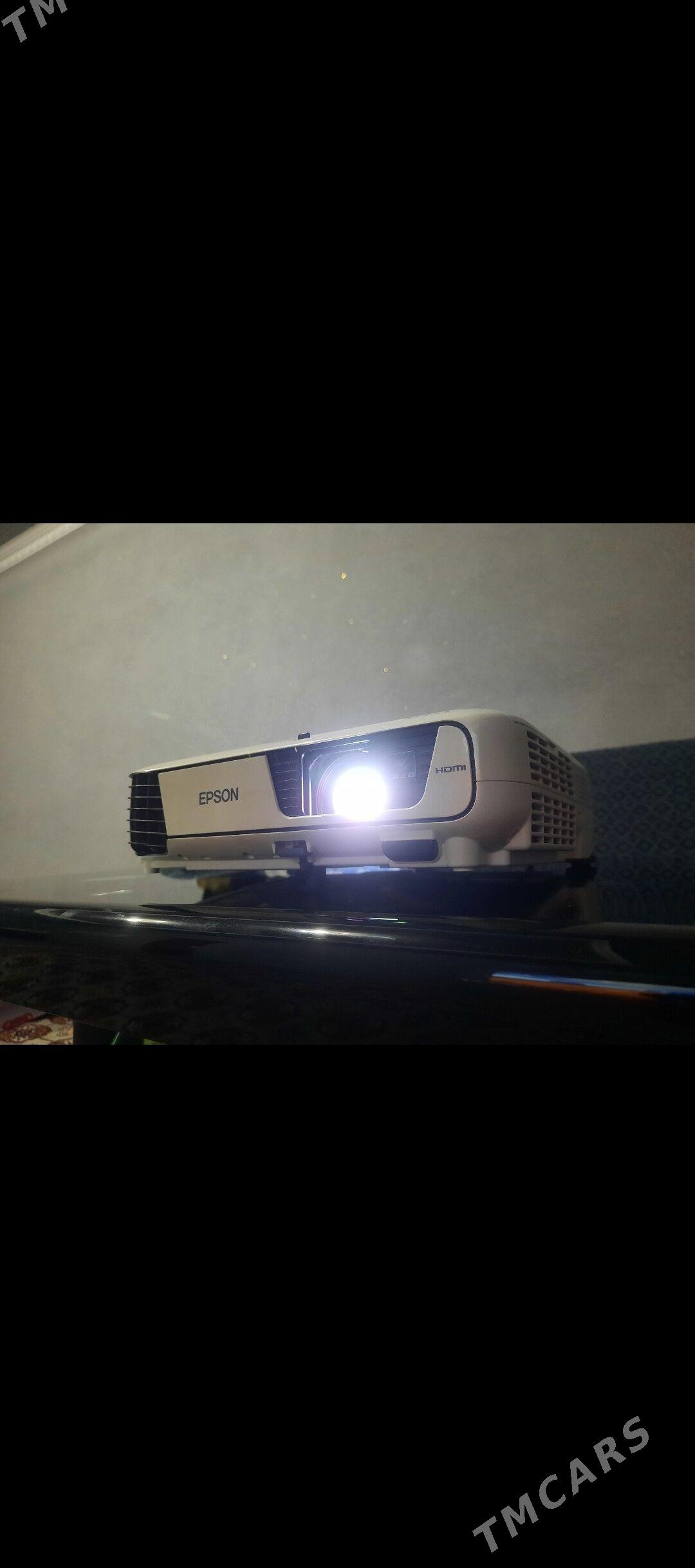 proektor Epson EB-S31 - Daşoguz - img 1