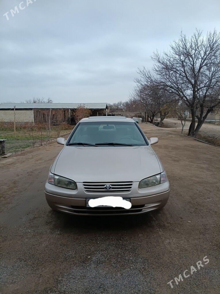 Toyota Camry 1998 - 160 000 TMT - Сакарчага - img 1