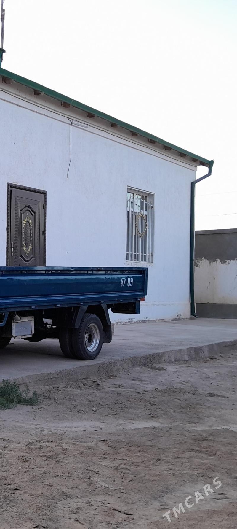 Kia Frontier 2002 - 100 000 TMT - Шабатский этрап - img 2