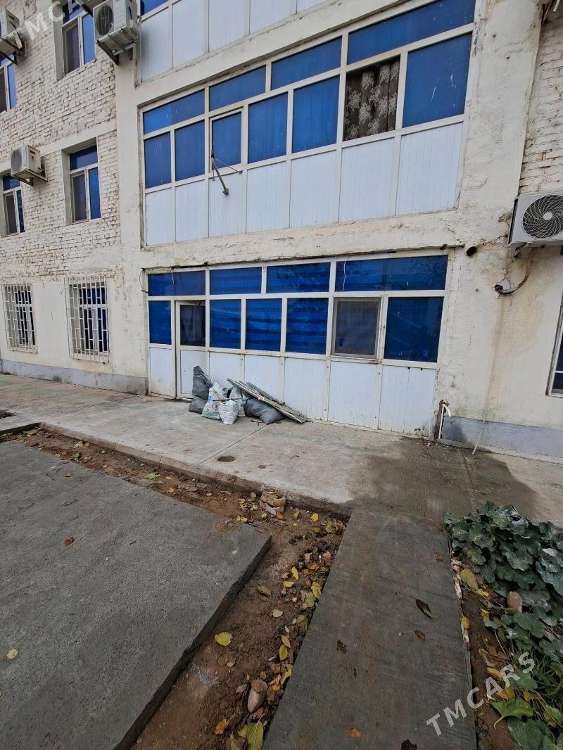 plastik aýna gapy - 4 мкр - img 1