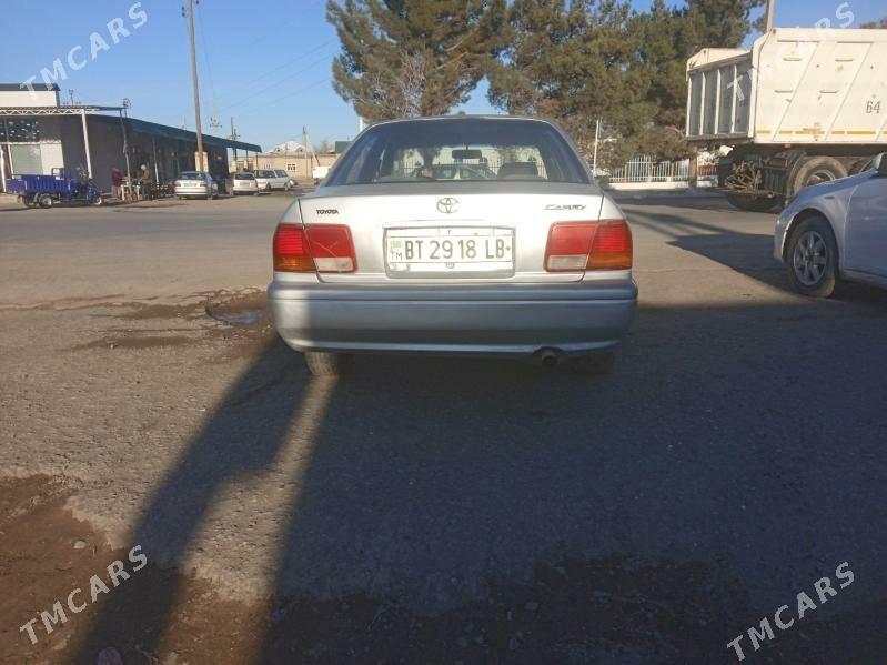 Toyota Camry 1994 - 40 000 TMT - Саят - img 1