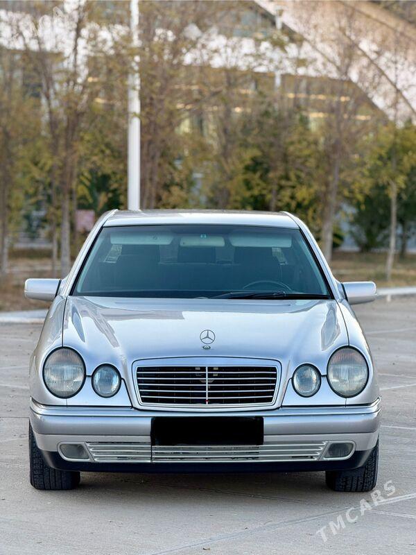 Mercedes-Benz E55 AMG 2000 - 140 000 TMT - Balkanabat - img 1